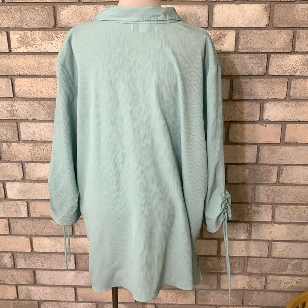 Women's Aqua Blouse - Picture 2 of 3